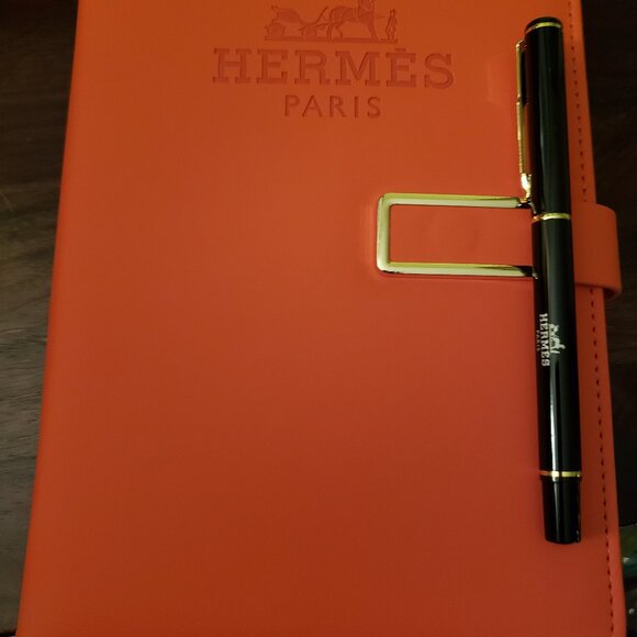 New Hermes Orange Notebook Journal with Magnetic Closure and Hermes Pen - Picture 6 of 11